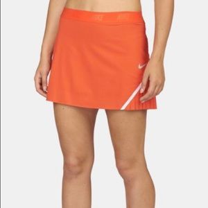 Nike women’s Golf Skort